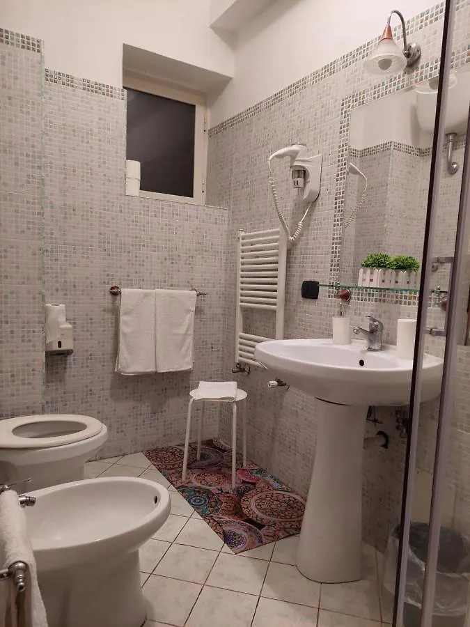 Homestay Domus Cesare Apartment Naples Italy