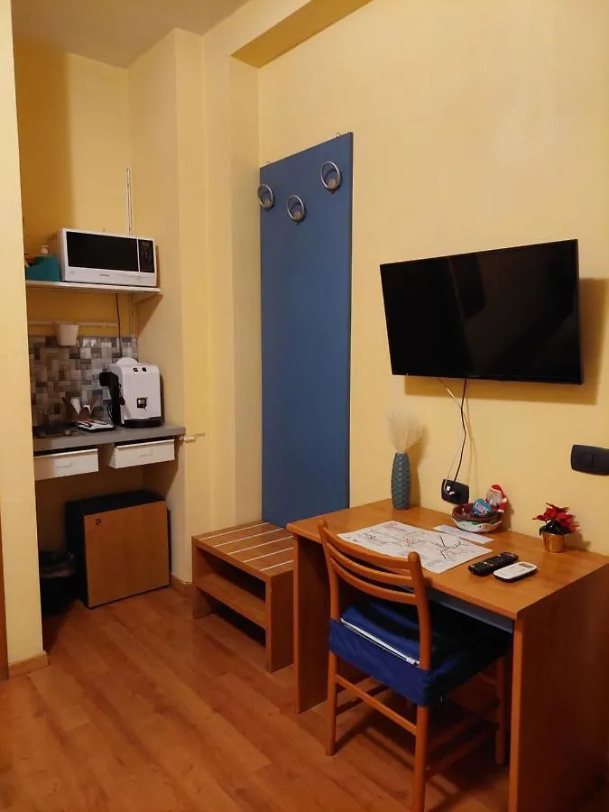 Domus Cesare Apartment Naples 0*,