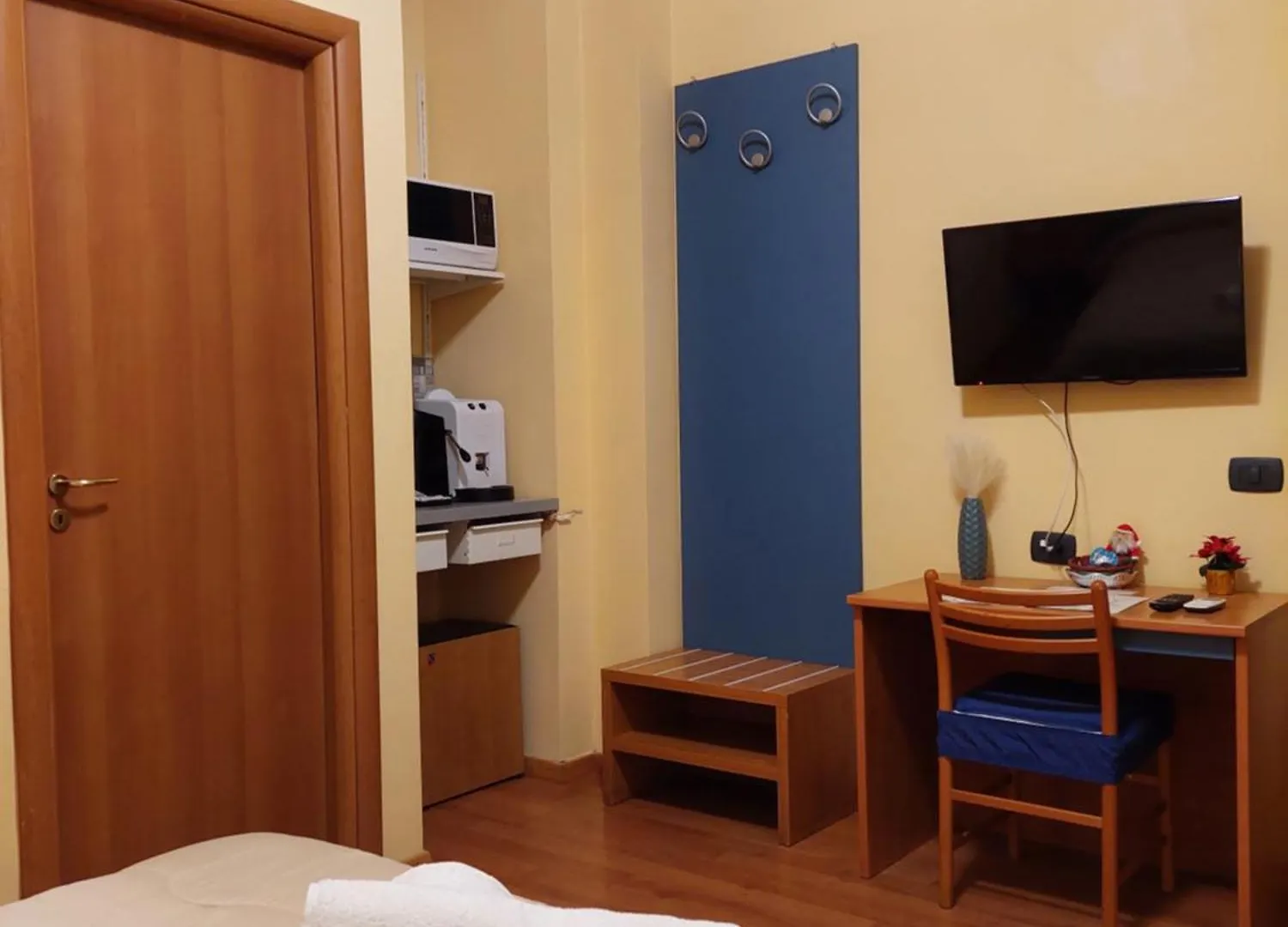 Domus Cesare Apartment Naples Italy